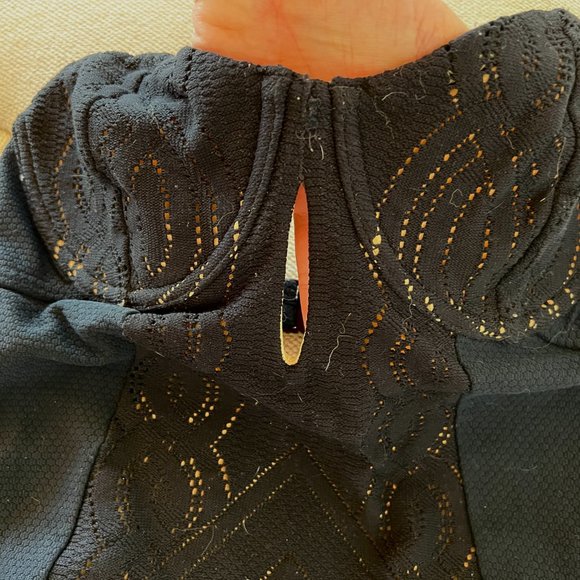 LOVER THE LABEL Black Crochet Strapless Underwire One-Pc, Size M - Picture 6 of 7